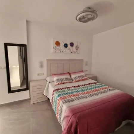 Apartmán Primera Linea Playa 2 Puerto Marina Edificio Diana 1 *